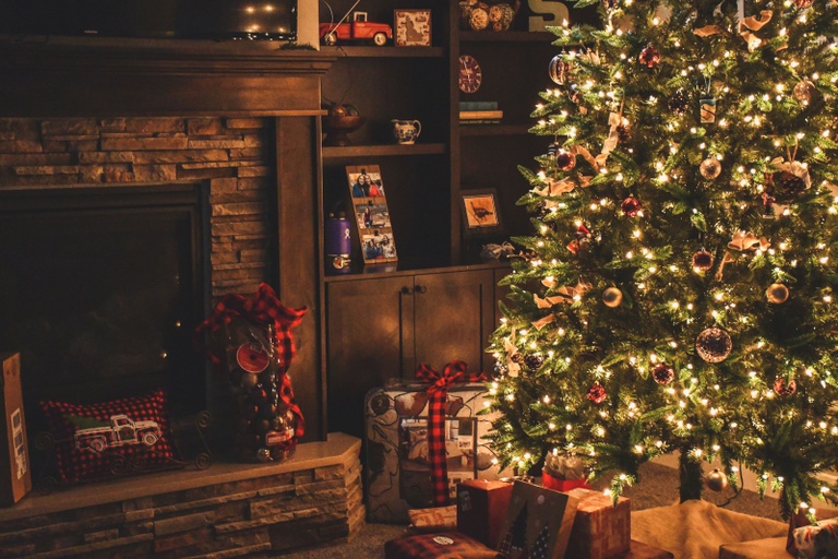 The Christmas Holiday Effect: Why do more people die during the holidays?