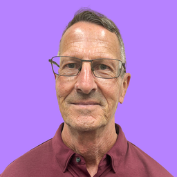 Photo of Alex Marshall