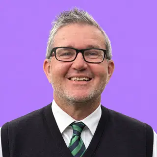Portrait of Darren Reynolds